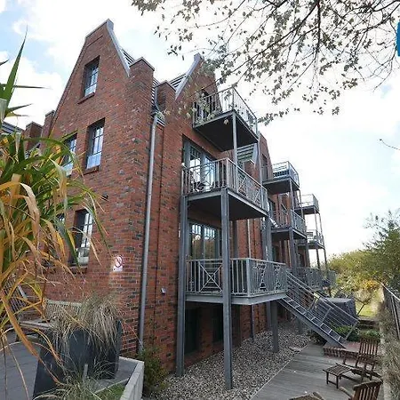 Kapitaenshaus - 5 *